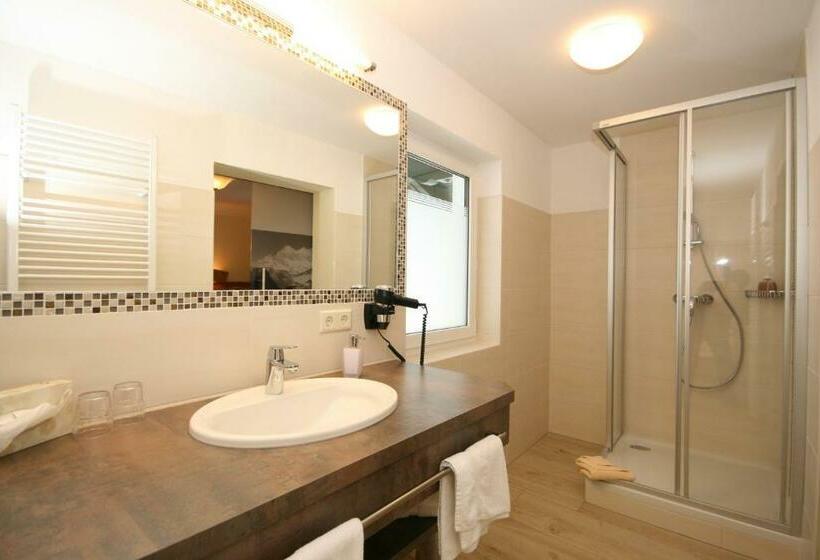 标准间, Alpenhotel Neuwirt