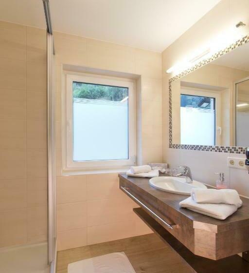 标准间, Alpenhotel Neuwirt