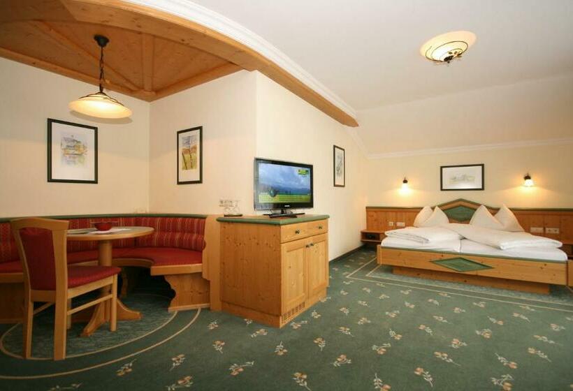 Comfort room with balcony, Alpenhotel Neuwirt