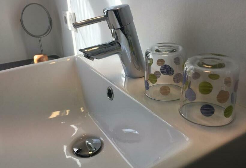 デラックスルーム, B&b Sabbajon