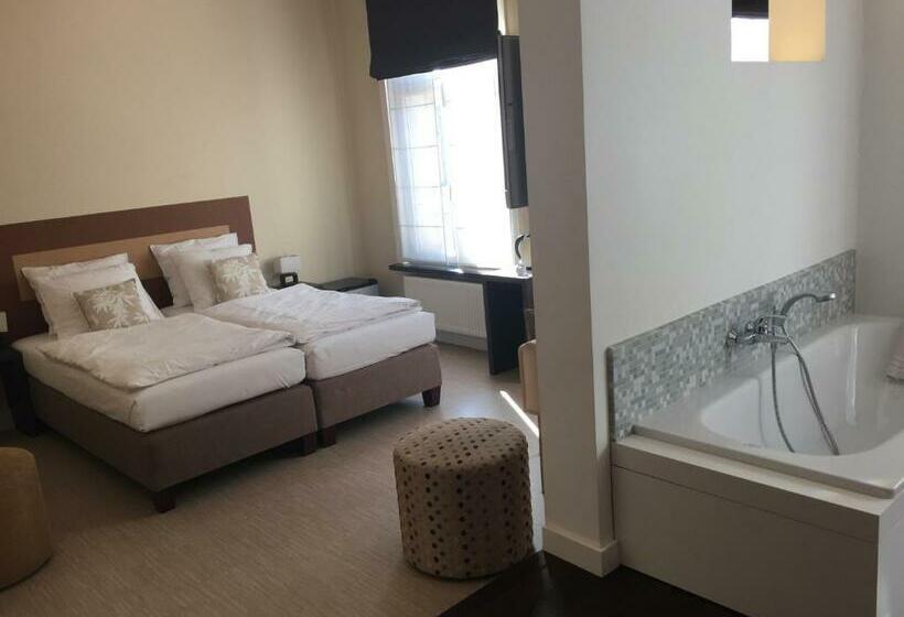 חדר דלוקס, B&b Sabbajon