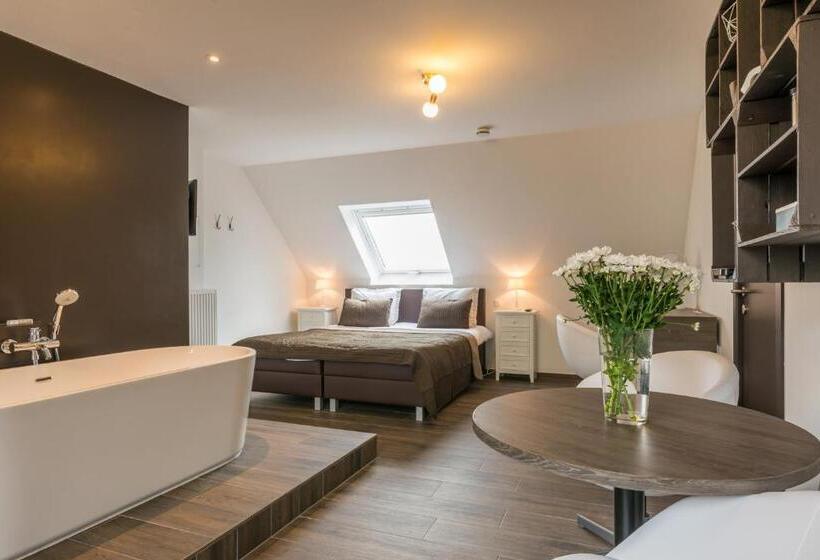 Comfort room with balcony, B&b Villa Verde