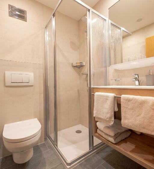 اتاق استاندارد, Haus Markus Strolz