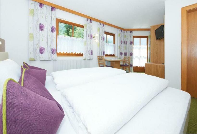 اتاق استاندارد, Haus Markus Strolz