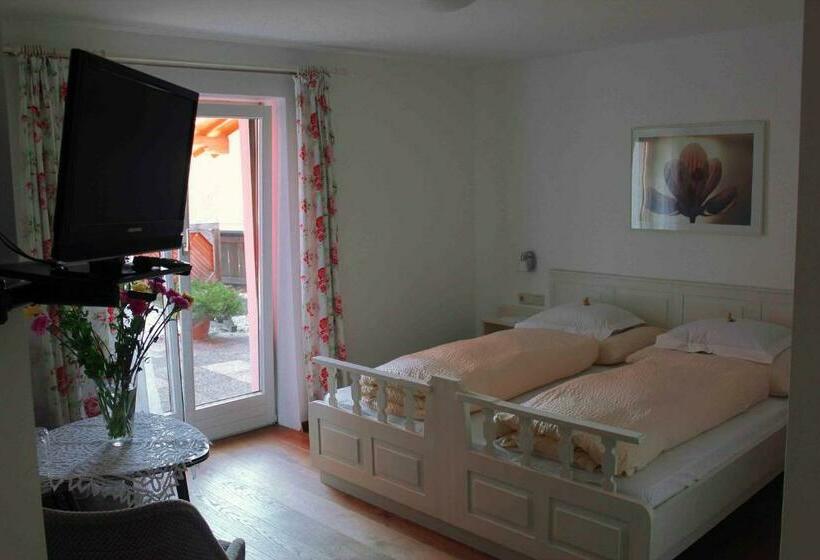 اتاق راحتی, Haus Senoner