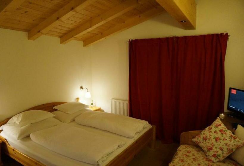 اتاق راحتی, Haus Senoner