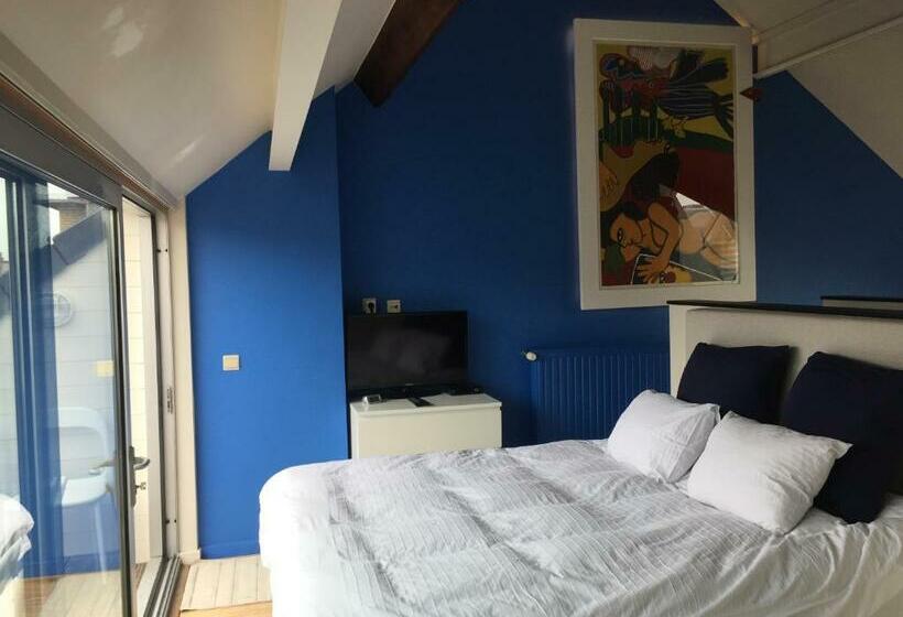 Студия Стандарт, Villa Les Paquerettes