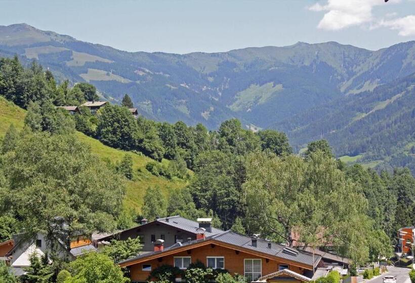 غرفة قياسية مزوَّدة بشُرفة, Zimmervermietung Babsy