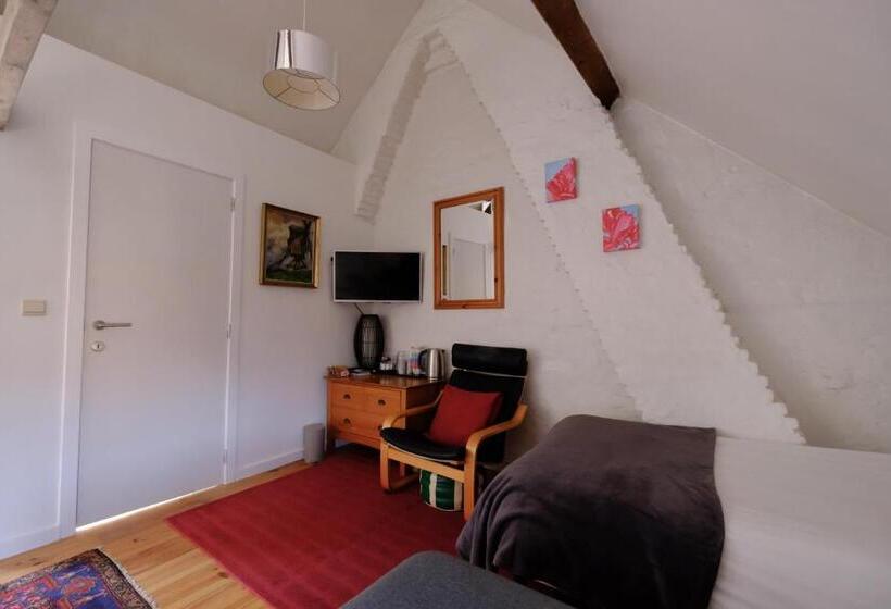 4인용 스탠다드 룸, Collier S B&b