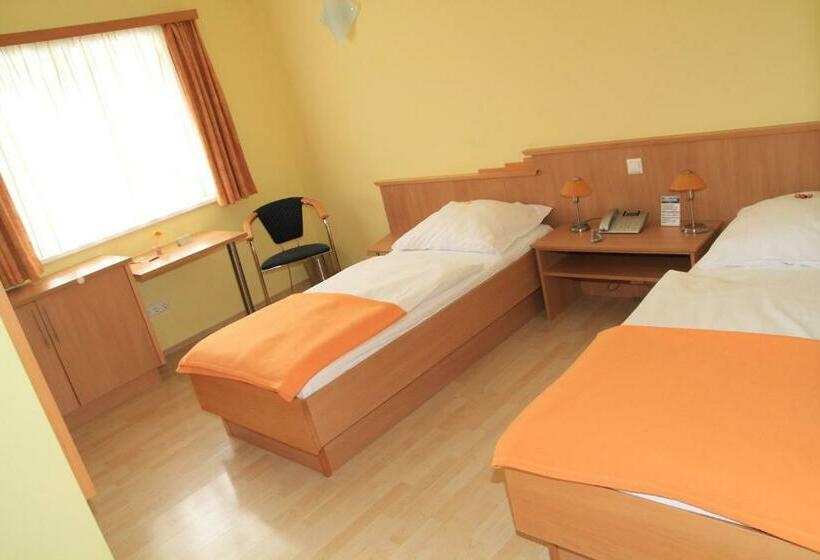 اتاق استاندارد یک نفره, Highway   Bed & Breakfast