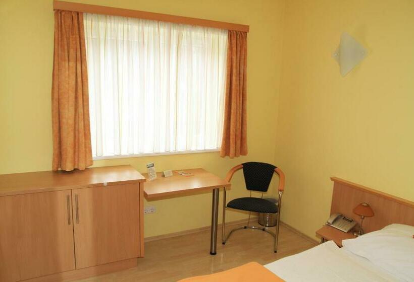 اتاق استاندارد یک نفره, Highway   Bed & Breakfast