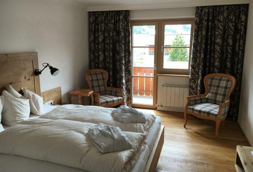 Номер Стандарт, Acerina Superior