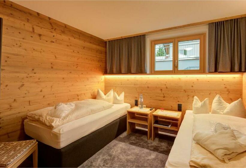 Номер Стандарт, Acerina Superior