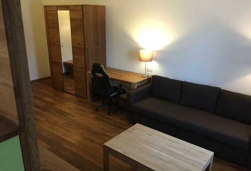 Полулюкс, Aktivhotel Wildschütz