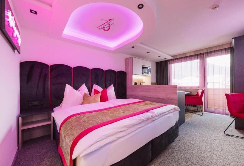 Студио Стандарт с Балконом, Alp Larain B&b