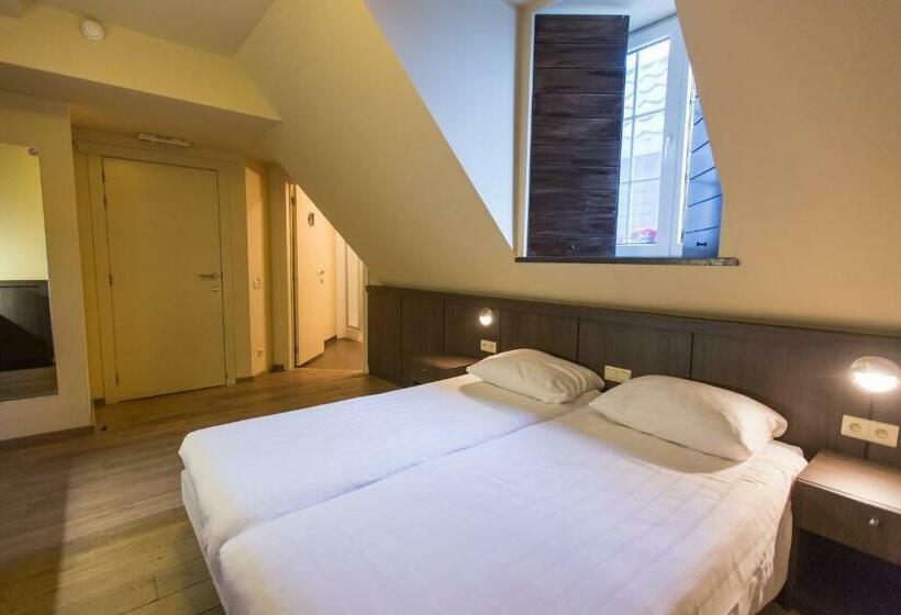 스탠다드 룸, De Spaenjerd