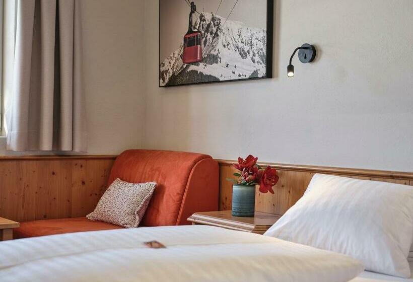 スタンダードルーム, Garni Pinzgau, Bernd Hüttl