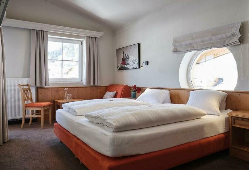 スタンダードルーム, Garni Pinzgau, Bernd Hüttl