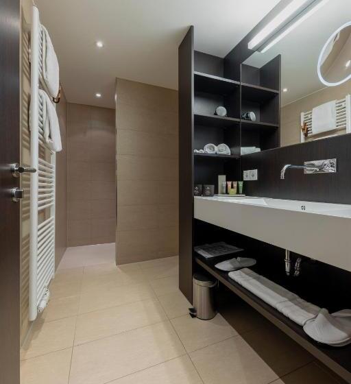 수피리어 트리플 룸, M3