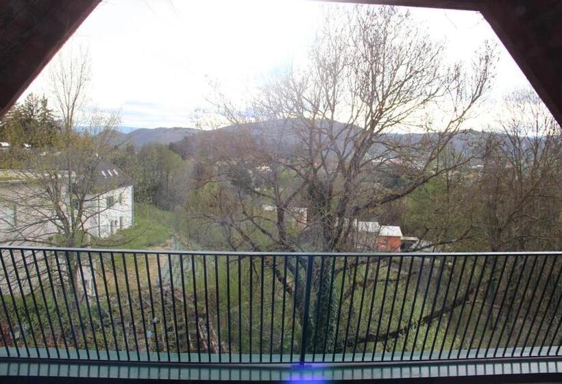 חדר סטודיו סטנדרד, Stoffbauer Gmbh