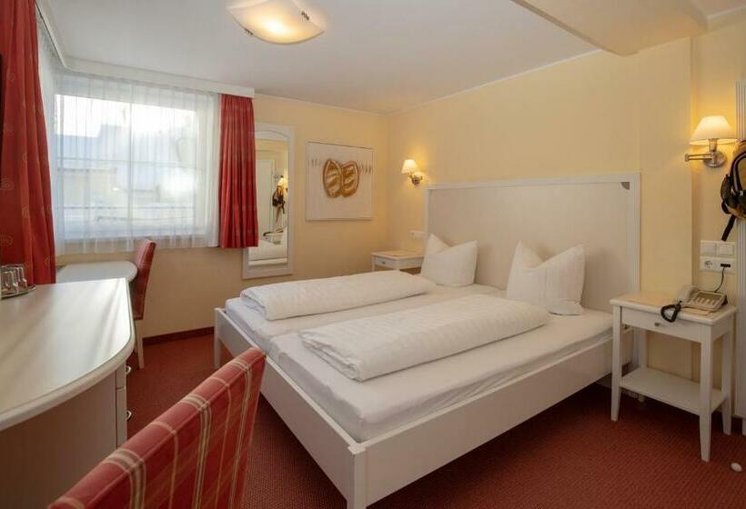 חדר סטנדרט עם מרפסת, The Hotel   Himmlisch Wohlfühlen