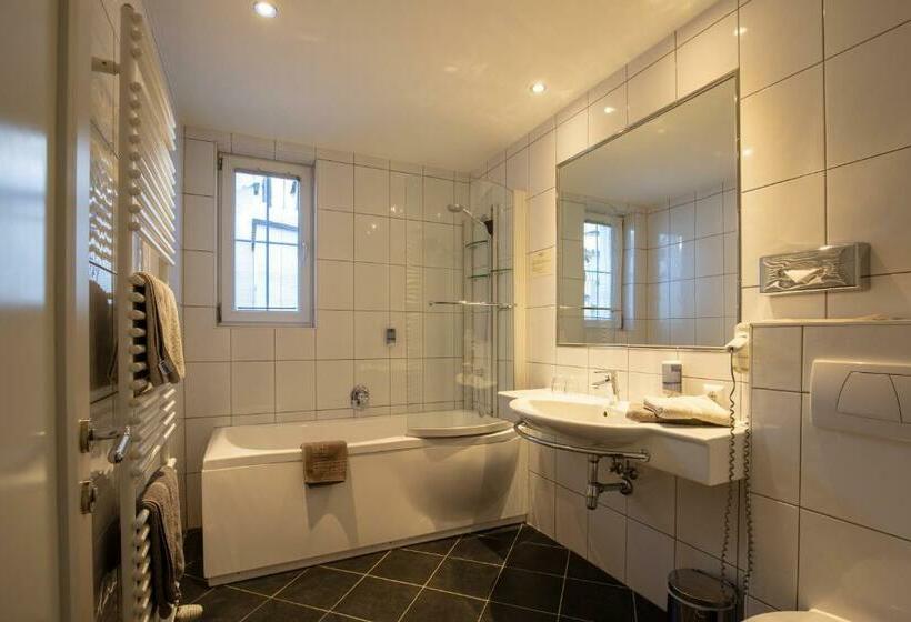 חדר סטנדרט עם מרפסת, The Hotel   Himmlisch Wohlfühlen