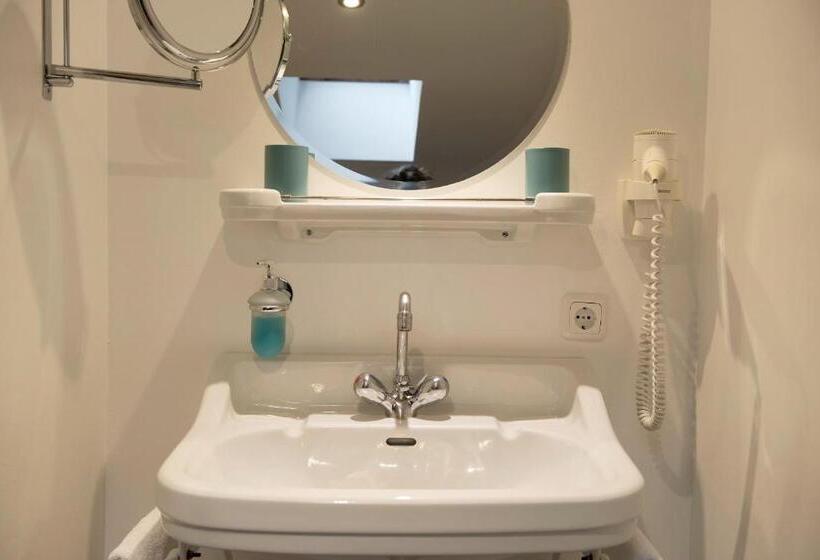 ベーシックルーム, Unterwirt   Das Kleine Gourmet