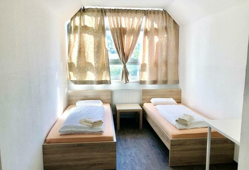 חדר סטנדרט, Jugendherberge Innsbruck Youth Hostel