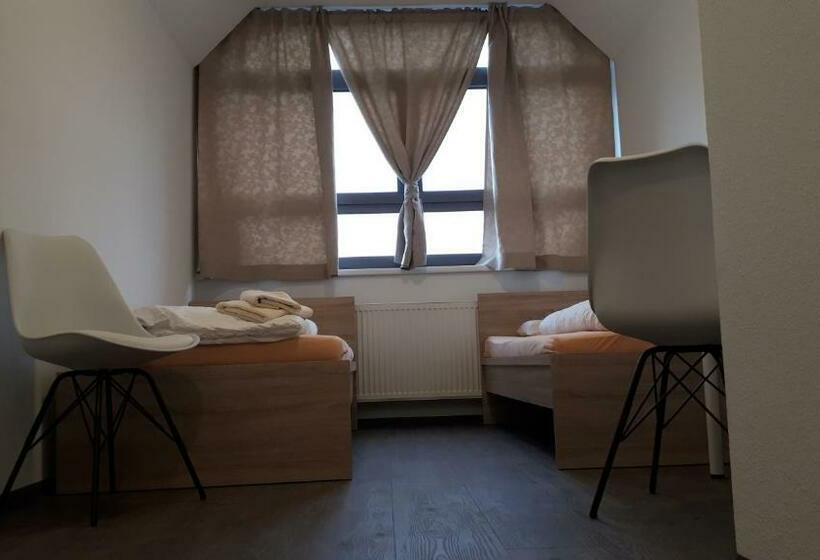 חדר סטנדרט יחיד, Jugendherberge Innsbruck Youth Hostel
