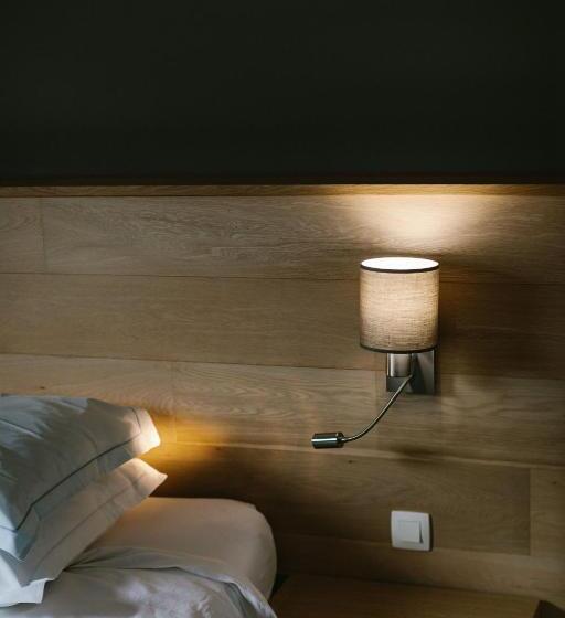 房顶倾斜的标准房间, B&b L Echappée Belle Welness Spa Et Table D Hôtes