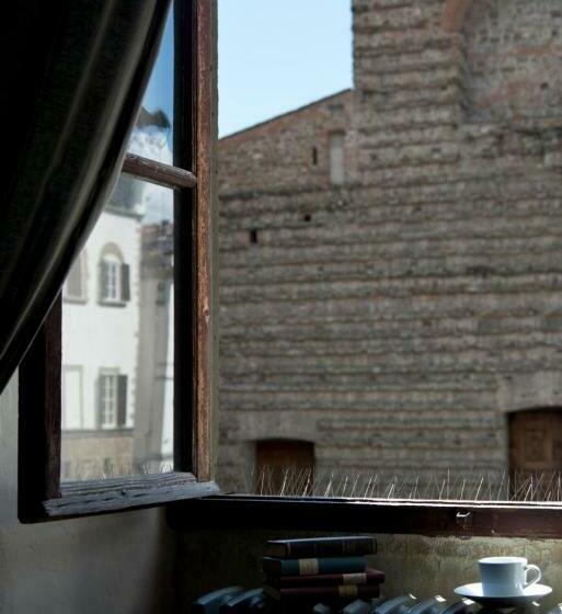 اتاق استاندارد با چشم‌انداز شهر, The Artists' Palace Florence