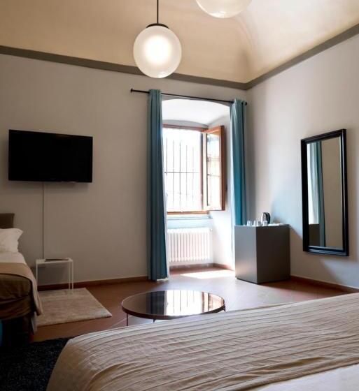 سوییت خانوادگی, The Artists' Palace Florence