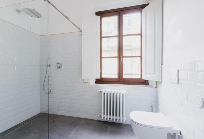 اتاق سوپریور, The Artists' Palace Florence