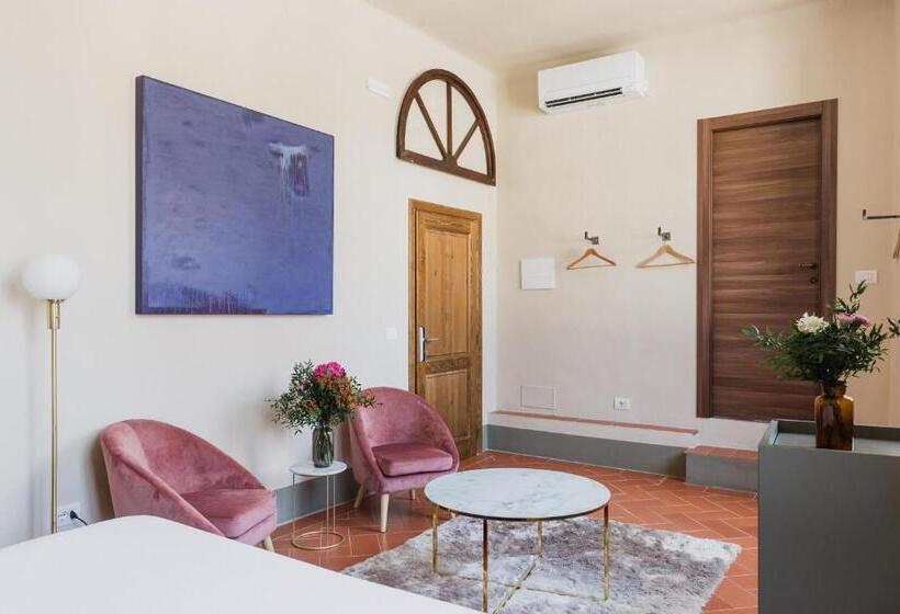 اتاق سوپریور, The Artists' Palace Florence