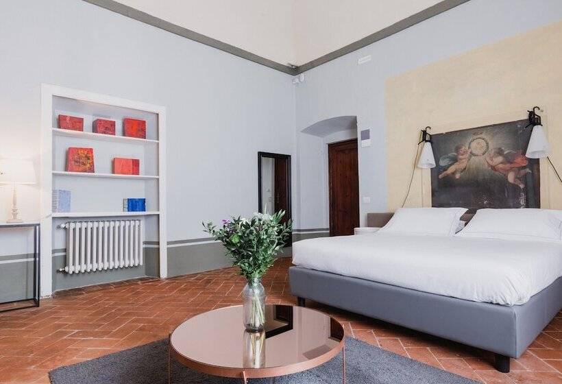 سوییت لوکس, The Artists' Palace Florence