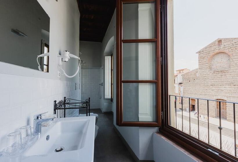 اتاق سوپریور, The Artists' Palace Florence