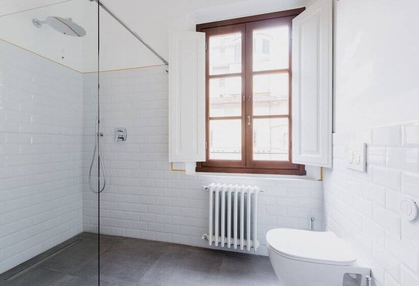 اتاق سوپریور, The Artists' Palace Florence