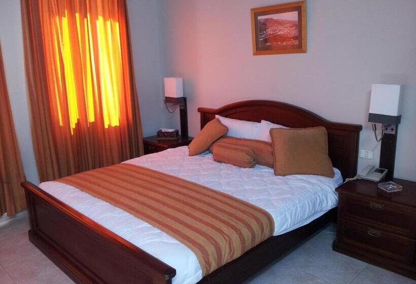 سوییت خانوادگی, Al Yasmeen