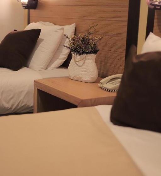 اتاق خانوادگی, Al Yasmeen