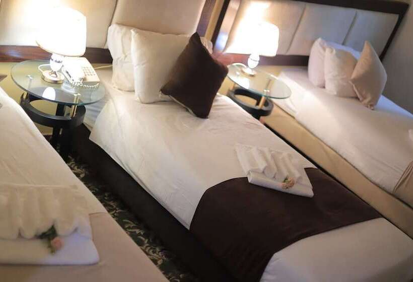 اتاق کلاسیک سه تخته, Al Yasmeen