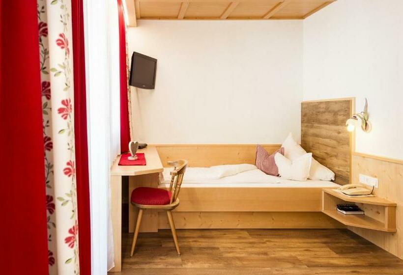 اتاق استاندارد یک تخته با بالکن, Angelika