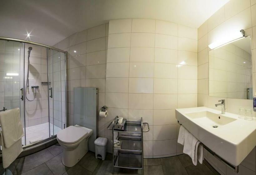 豪华房间, Central