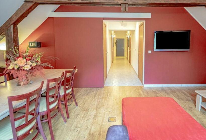 סוויטה משפחתית, Des Comtes Durbuy