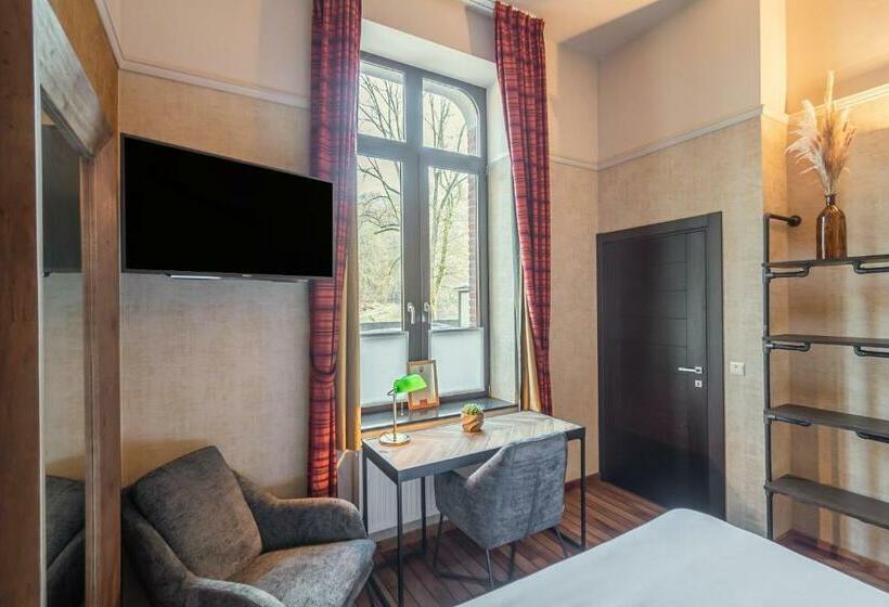 חדר סטנדרט, Des Comtes Durbuy