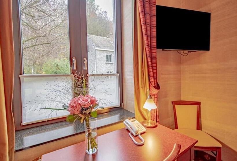 חדר סטנדרט, Des Comtes Durbuy