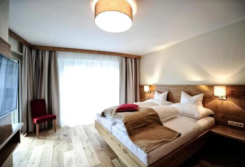 Deluxe-huoneisto 3 Makuuhuonetta, Dorfstadl