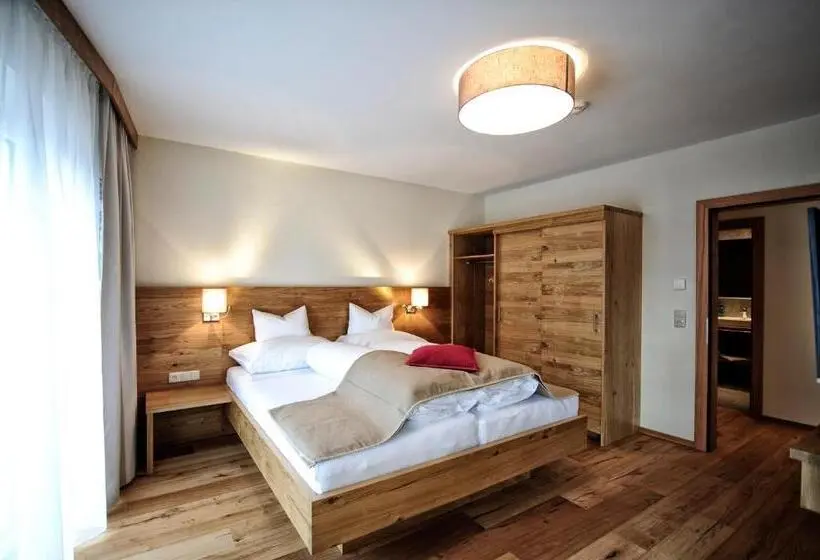 Deluxe-huoneisto 3 Makuuhuonetta, Dorfstadl