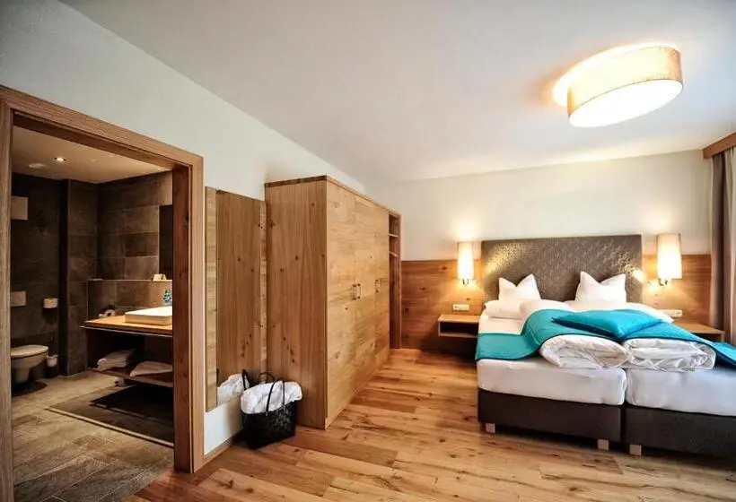 Deluxe-huoneisto 3 Makuuhuonetta, Dorfstadl