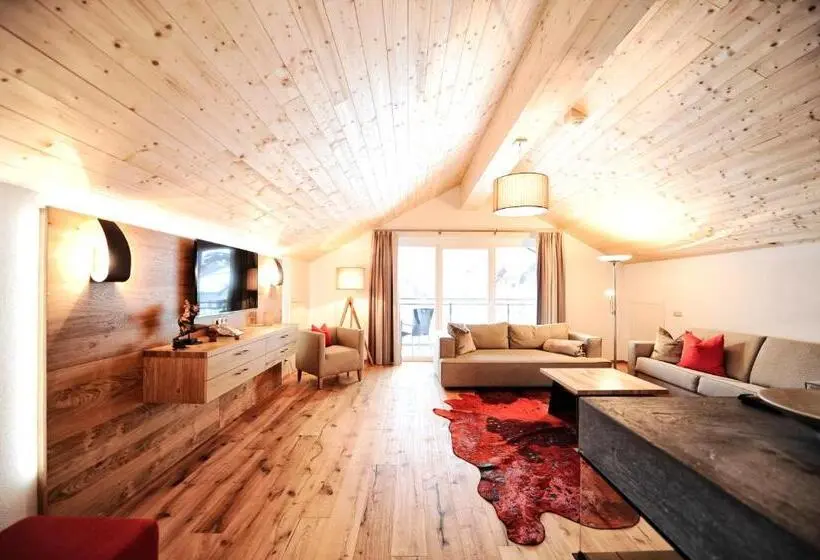 1 Bedroom Penthouse Apartment, Dorfstadl