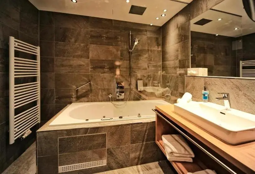 Deluxe-huoneisto 1 Makuuhuone, Dorfstadl